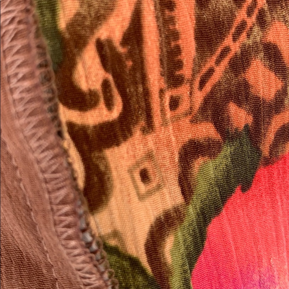 Maggie Sweet Brown Open Style Floral Print Top - Picture 6 of 10